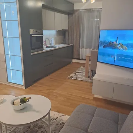 Apartment Eden Lux *
