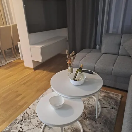 Apartment Eden Lux *